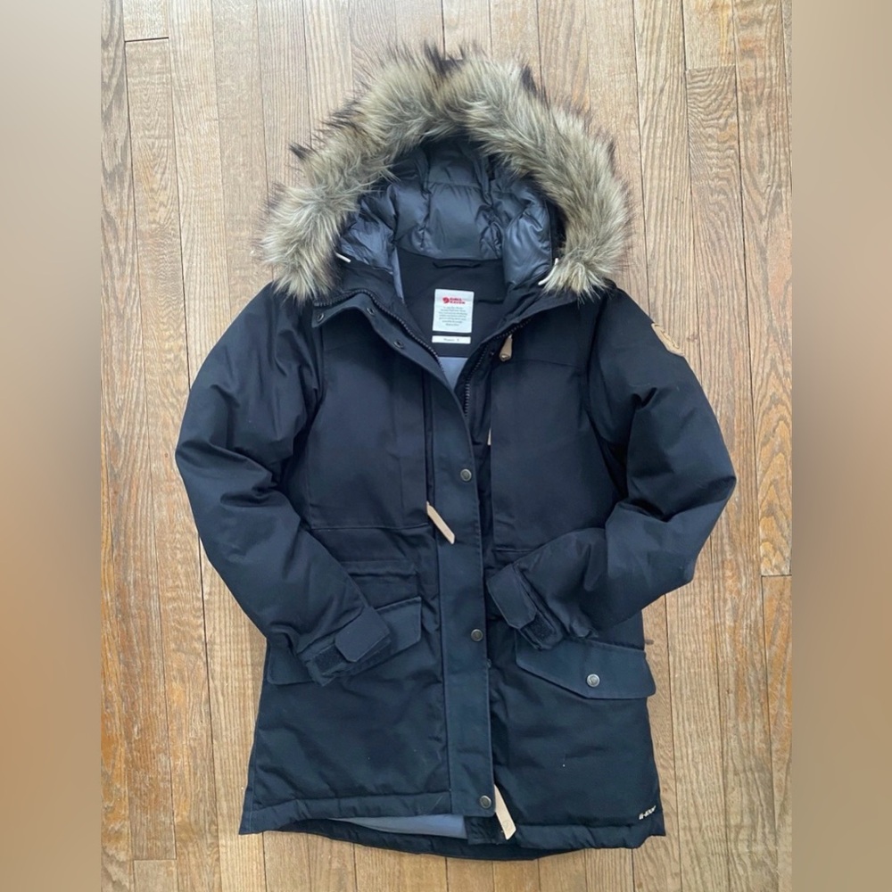 Fjallraven women’s down parka Small
